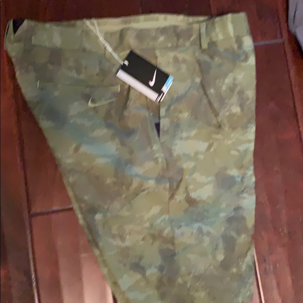 New Nike Golf Short